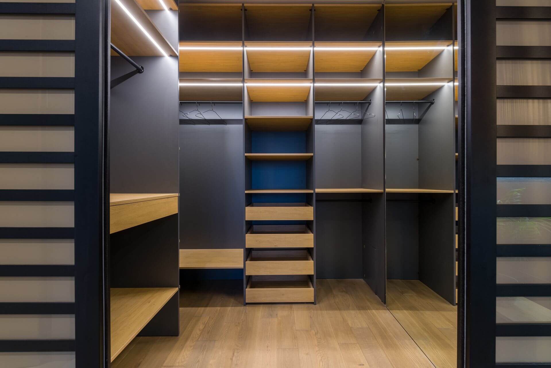 Openable Wardrobes - Moduna Cucine
